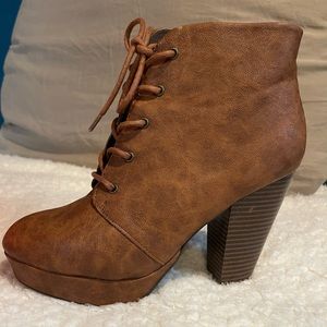 Candies Cognac Women’s Lace Up Boots - 8